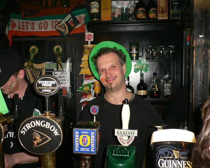 Fiddlers Green Irish Pub